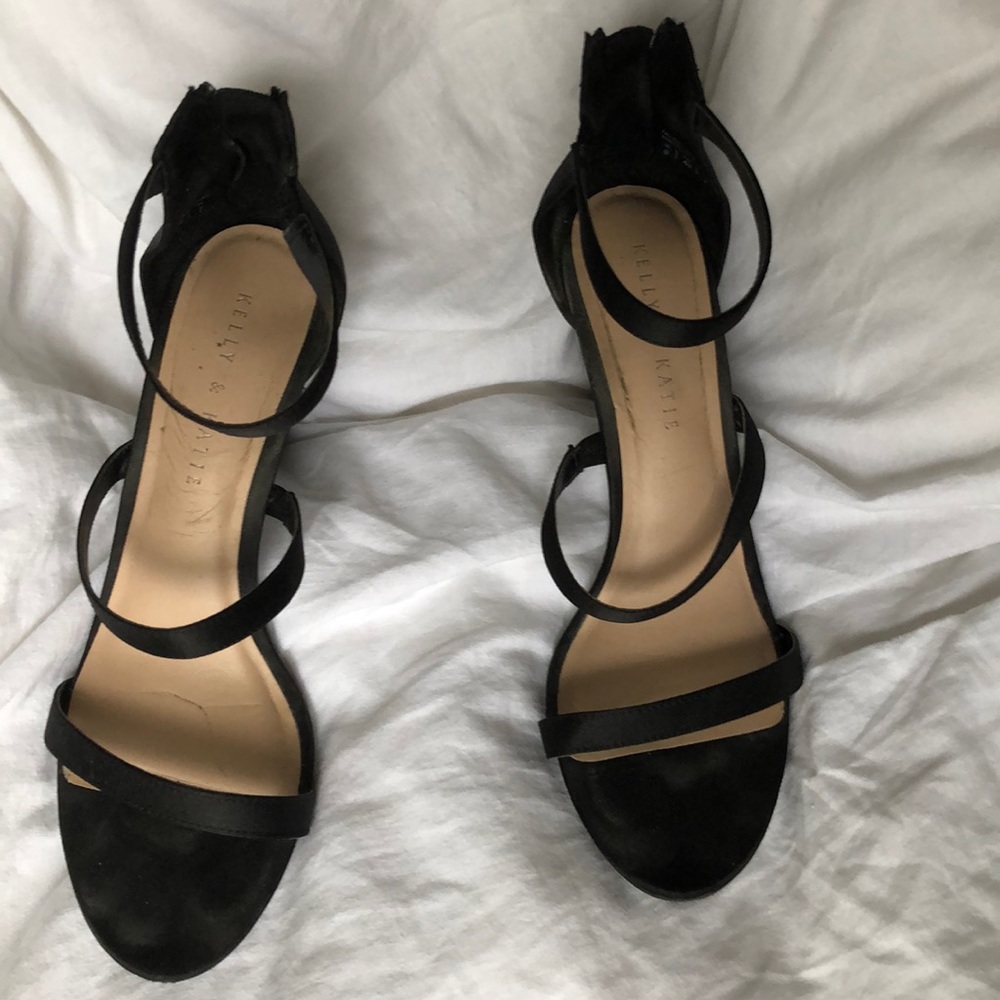 Kelly & Katie Three strapped heel